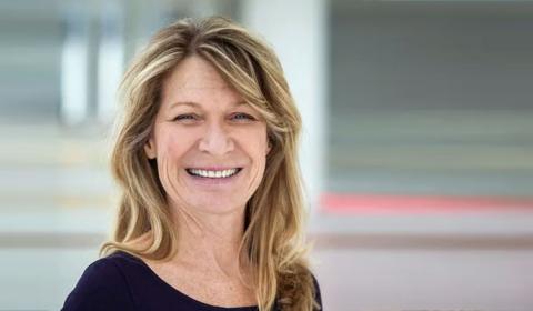 presenter Betsy Quinlan